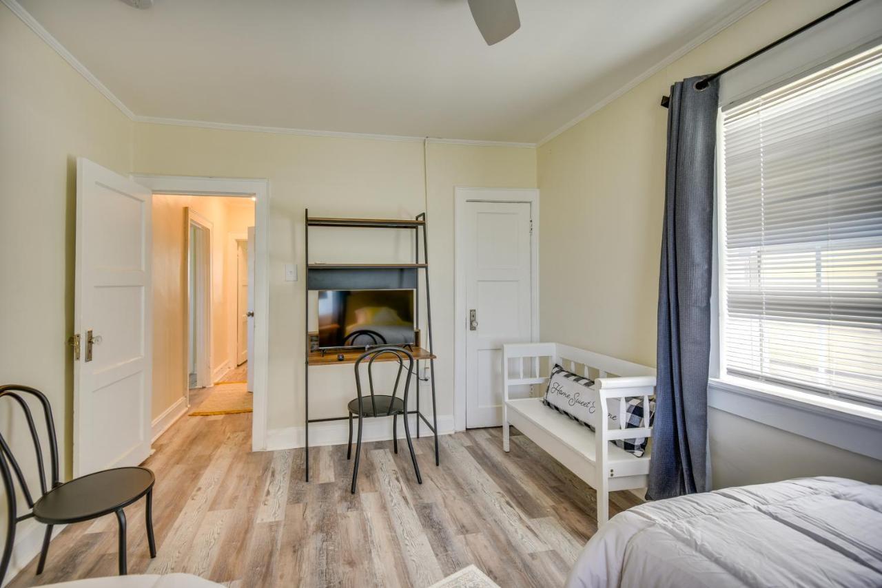 Charming Newport News Cottage Less Than 1 Mi To Ocean! Hampton Exteriér fotografie