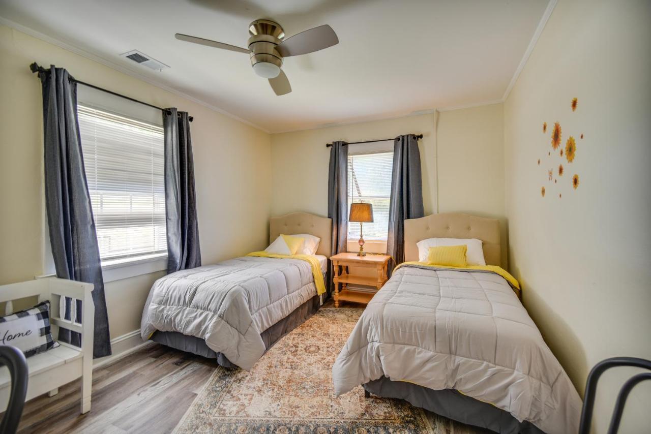 Charming Newport News Cottage Less Than 1 Mi To Ocean! Hampton Exteriér fotografie